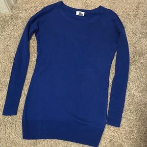 Old Navy sweater. Size XS.